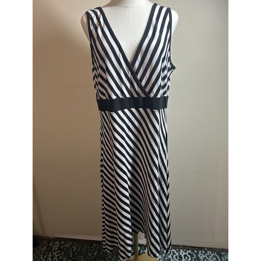 New York and Company Womens Dress XL Black And White Stretch Sleeveless 205
